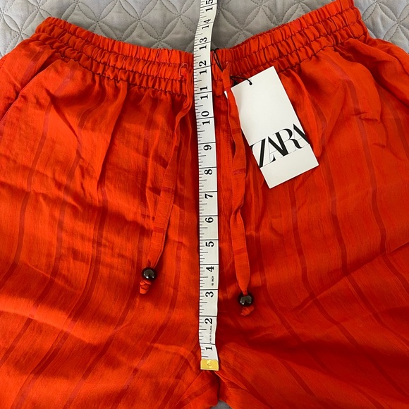 ZARA Textured pants size Large - Picture 9 of 9